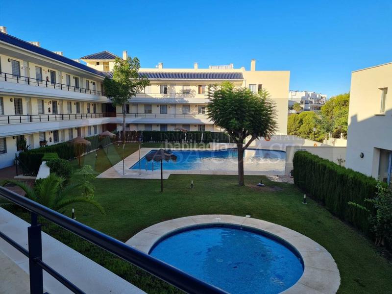 Foto 9f15590d-9c0d-4b8c-9a9c-434ec239bad4. Casa bifamiliare con parcheggio piscina in Torreblanca del Sol Fuengirola