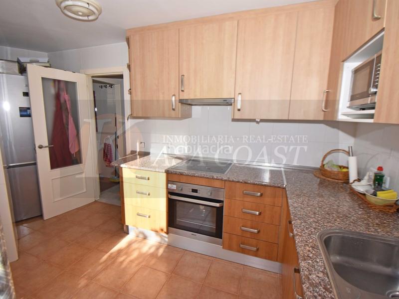 Foto e534fde5-9638-4e85-8fa0-c72b9e8ca549. Casa bifamiliare con parcheggio piscina in Torreblanca del Sol Fuengirola