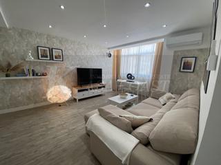 Appartement à Centro ciudad. Piso reformado en venta en el centro de fuengirola  con licencia