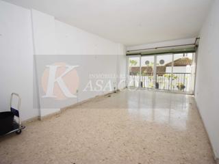 Pis a Puerto Deportivo. Piso a reformar en el centro de fuengirola  a 3 minutos de la pl