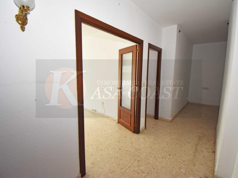 Foto a6f22f59-411a-4a63-b85e-2954ed8d0add. Pis a Puerto Deportivo Fuengirola