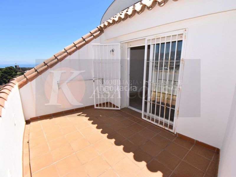 Foto 51027bcc-4789-4b6d-91fb-d95b1a22ded0. Àtic amb aparcament a Castillo Sohail - Myramar Fuengirola