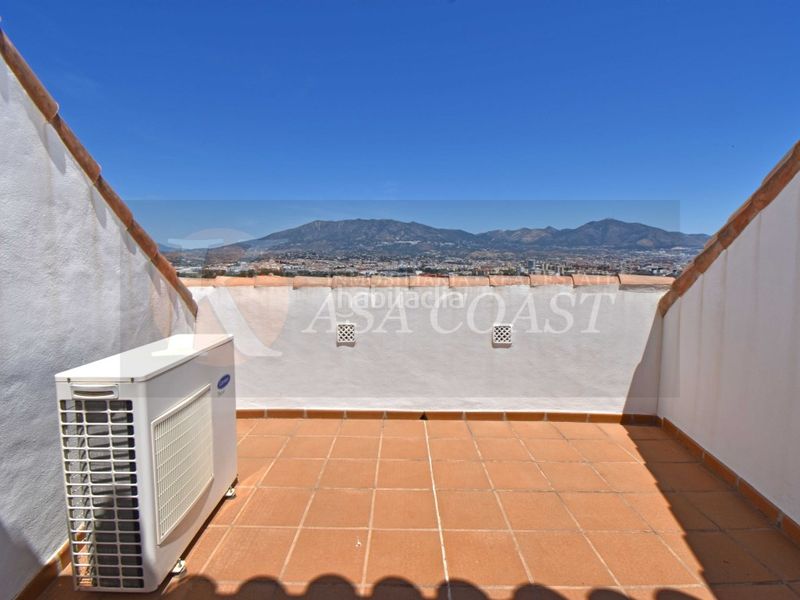 Foto cf81d8c4-9248-4362-bd71-60ab5a965274. Àtic amb aparcament a Castillo Sohail - Myramar Fuengirola