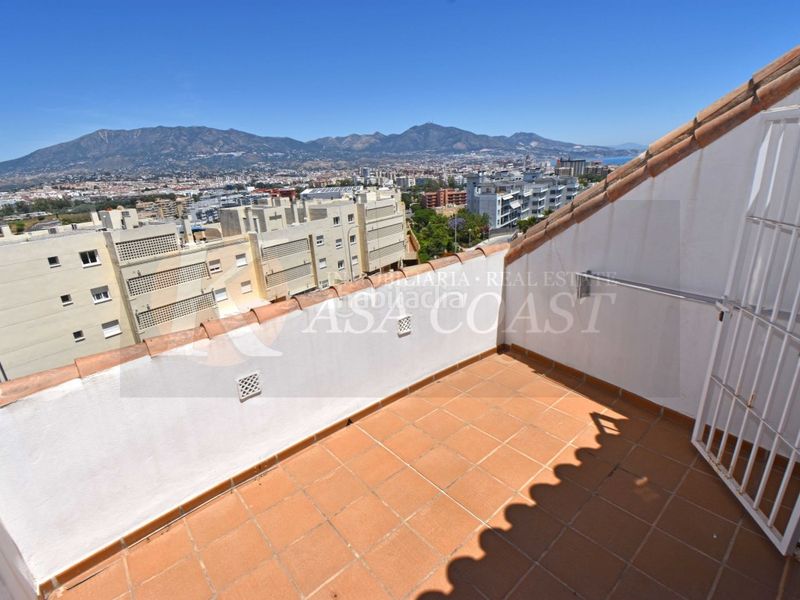 Foto e3cca67f-b57a-44c2-b82b-845e13bbc9ed. Àtic amb aparcament a Castillo Sohail - Myramar Fuengirola