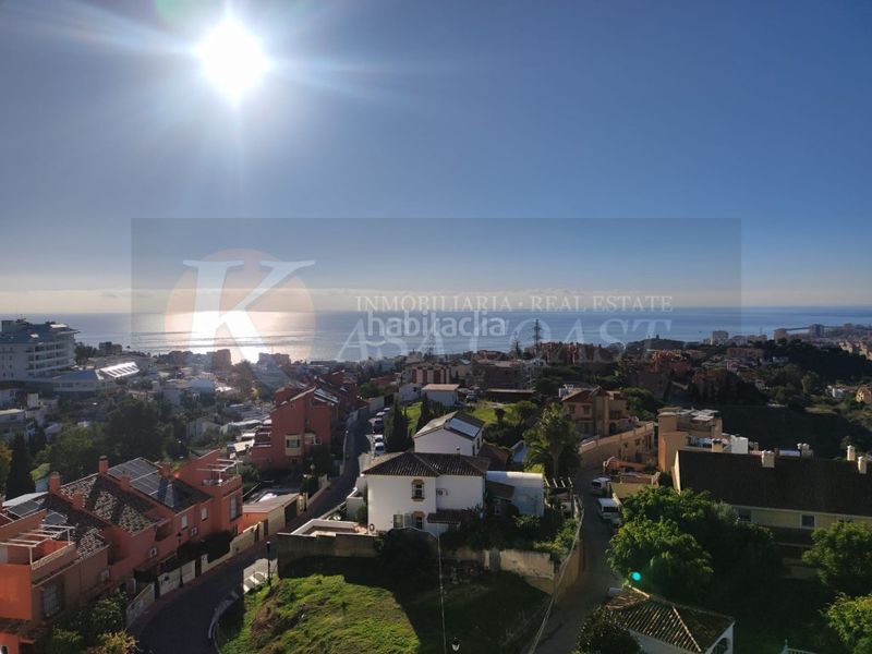 Foto 69b13841-b799-46a4-8910-35dba5ce84e7. Pis amb aparcament a Torreblanca del Sol Fuengirola