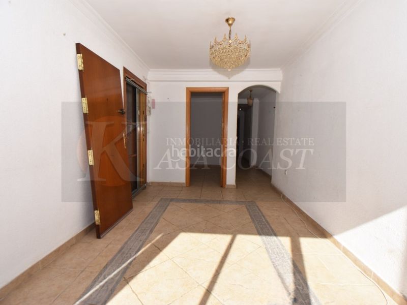 Foto a5e32230-a3c7-4cde-b1c6-a4babdd0bfda. Pis a Puerto Deportivo Fuengirola