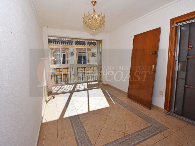 Foto b75f0961-7ce9-4942-9a81-4470dd31797b. Pis a Puerto Deportivo Fuengirola