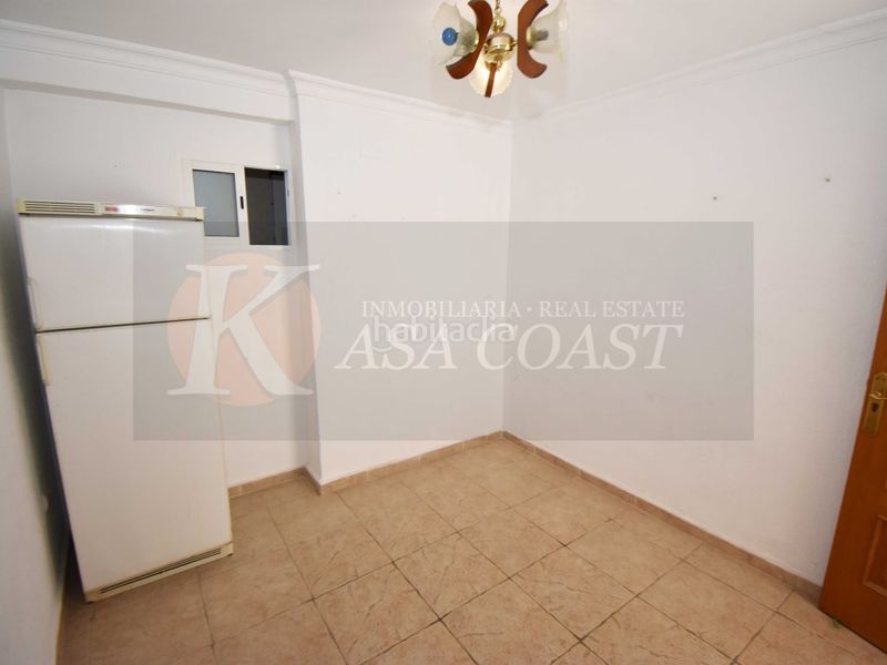 Foto c0258340-a808-42f8-bef9-e2d7f454c60f. Pis a Puerto Deportivo Fuengirola