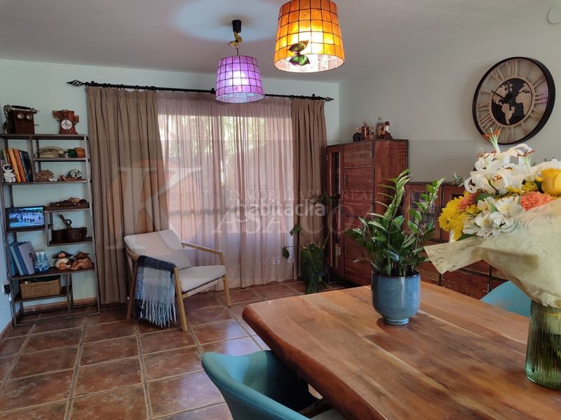 Foto 01f52866-4bb5-456c-b965-a4b578539d72. Casa aparellada amb aparcament piscina a Los Ríos Mijas