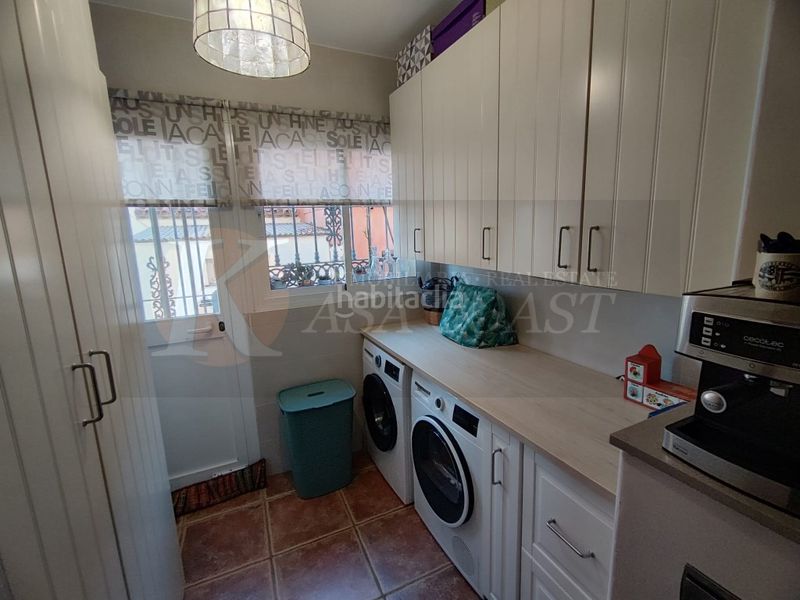 Foto 4e150de1-2470-43b7-8e5b-e517fe750652. Casa aparellada amb aparcament piscina a Los Ríos Mijas