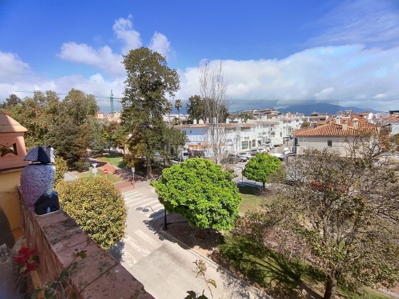 Foto 50c8dbc7-dff8-404d-8323-a5f5a5d9d2df. Casa aparellada amb aparcament piscina a Los Ríos Mijas