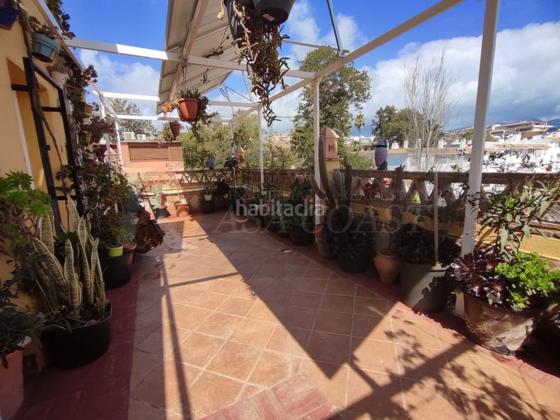 Foto e3d83c40-4838-4c3d-9d03-e292cd01129c. Casa aparellada amb aparcament piscina a Los Ríos Mijas