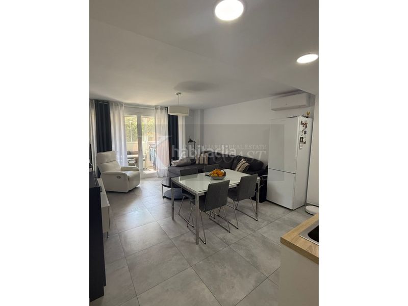 Foto 9eded57f-cdf7-491e-a9ce-b350206106bd. Pis amb aparcament piscina a Torreblanca del Sol Fuengirola