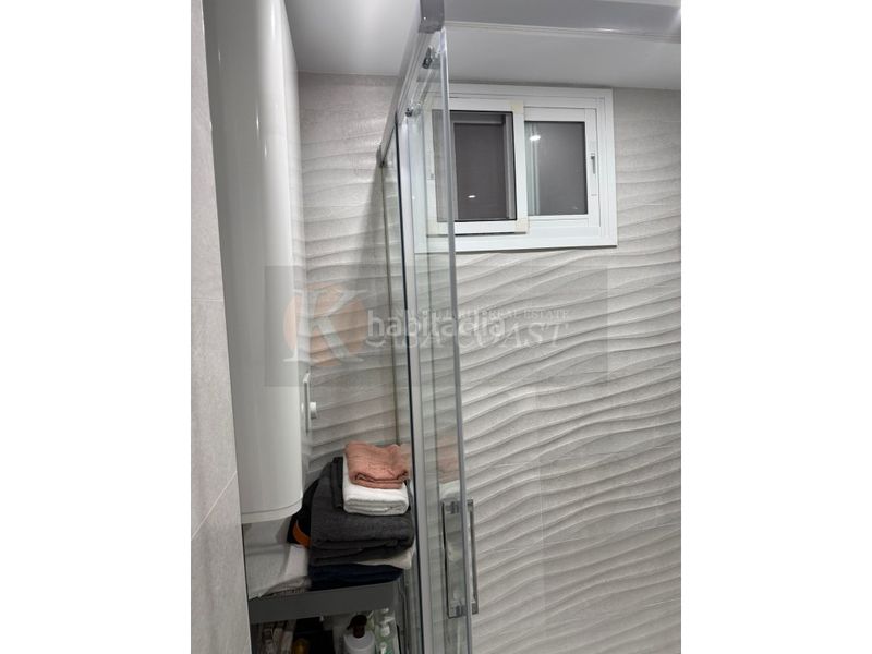 Foto db5074c6-7d17-4e1d-b9dc-85eeae4def14. Pis amb aparcament piscina a Torreblanca del Sol Fuengirola