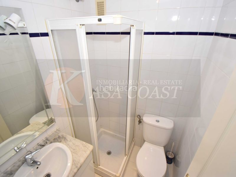 Foto abfe00b8-af64-44b9-b06f-fce6557bf41a. Pis amb aparcament piscina a Centro Mijas
