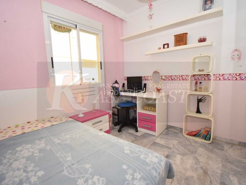 Foto cb81d766-b526-42fa-89bc-116e352f2f65. Pis amb aparcament piscina a Centro Mijas