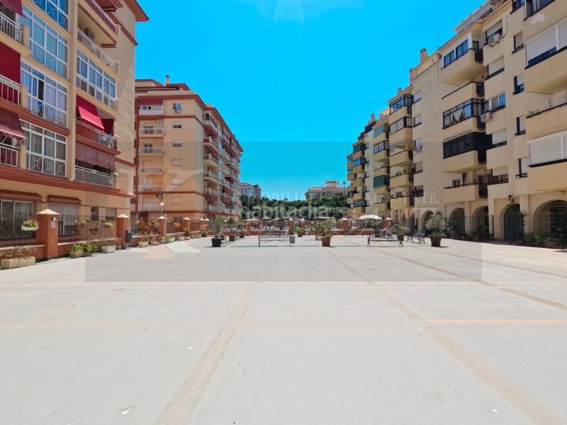 Foto a7a6e369-1ee9-40a6-ba2d-a077b92f3c6e. Pis amb aparcament piscina a Los Boliches Fuengirola