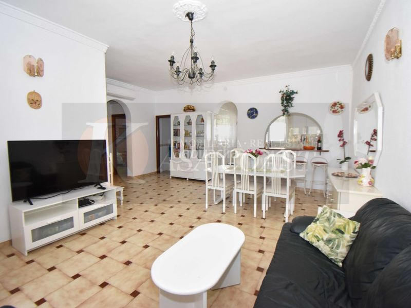 Foto 5f4fa96a-af22-4466-a690-b7e064a0de1d. Pis amb aparcament piscina a Torreblanca del Sol Fuengirola