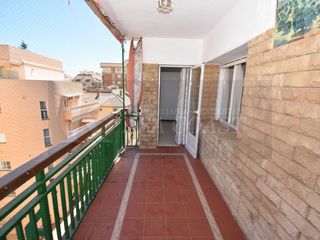 Appartement à Puerto Deportivo. Piso en venta en esquina entre el centro de fuengirola y los bol