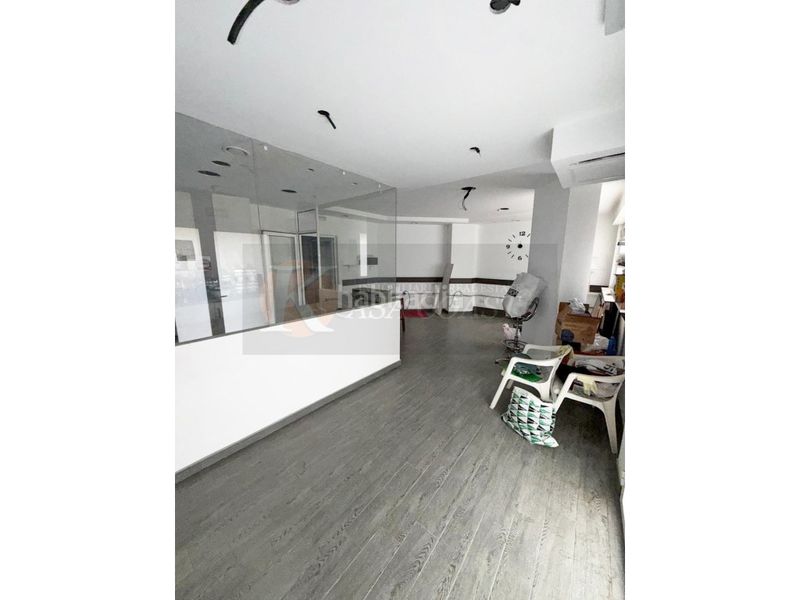 Foto bcf8385b-91b5-4969-9430-42e970b54e31. Local comercial  en venta en zona céntrica . en Fuengirola
