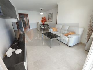 Flat in Centro ciudad. Piso en venta en zona avenida de mijas, fuengirola.