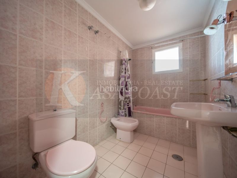 Foto dee98c30-8676-41ba-85f7-7abf29646445. Pis a Centro ciudad Fuengirola