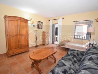 Studio in Centro ciudad. Estudio en venta en pueblo lópez, fuengirola  a 10 minutos a pie