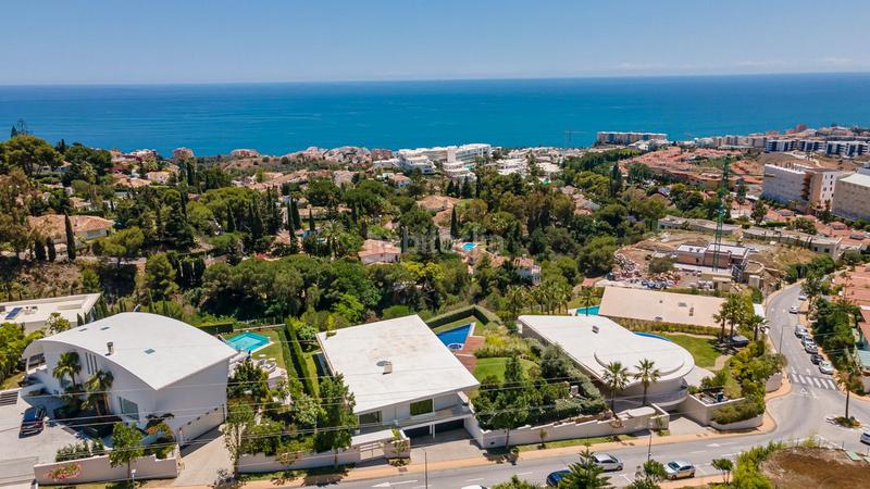 Foto acccff95-9728-42fa-a596-a17d21488a1a. Chalet villa aislada de 5 dormitorios en Centro ciudad Fuengirola