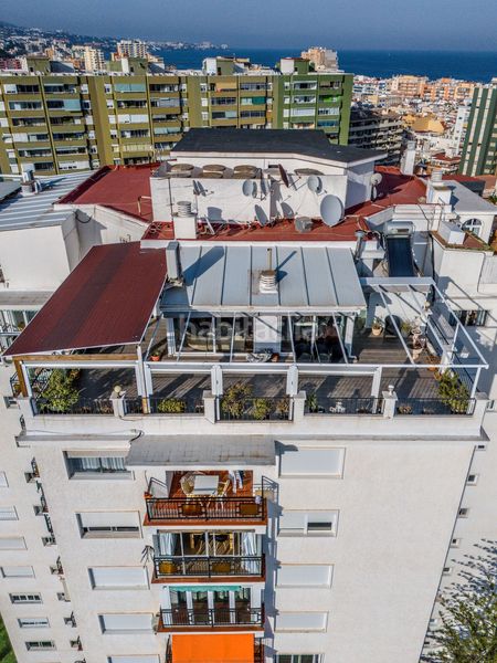 Foto 9203d783-de72-4b2d-8913-3a3cc4ca3346. Àtic amb calefacció aparcament piscina a Centro ciudad Fuengirola