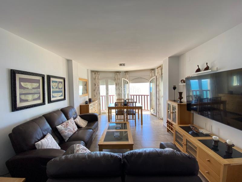 Foto 0b9c8223-38bc-46b8-ab92-7b82d82ebf93. Planta baja apartamento en planta baja de 2 dormitorios en carvajal en Fuengirola