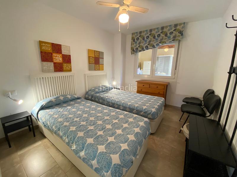 Foto aee49fb7-efa4-470c-9a76-f33cae3169a7. Planta baja apartamento en planta baja de 2 dormitorios en carvajal en Fuengirola