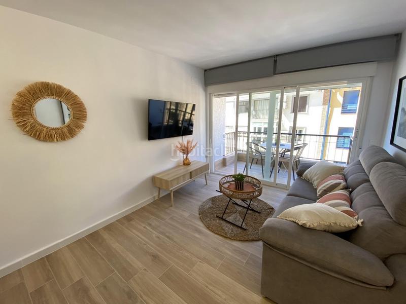 Foto d98856b7-d5a4-43c8-a26d-bd0fd356fa88. Apartamento  en planta media de 2 dormitorios en Fuengirola