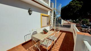 Apartament a Centro ciudad. Apartamento en última planta de 5 dormitorios en fuengirola