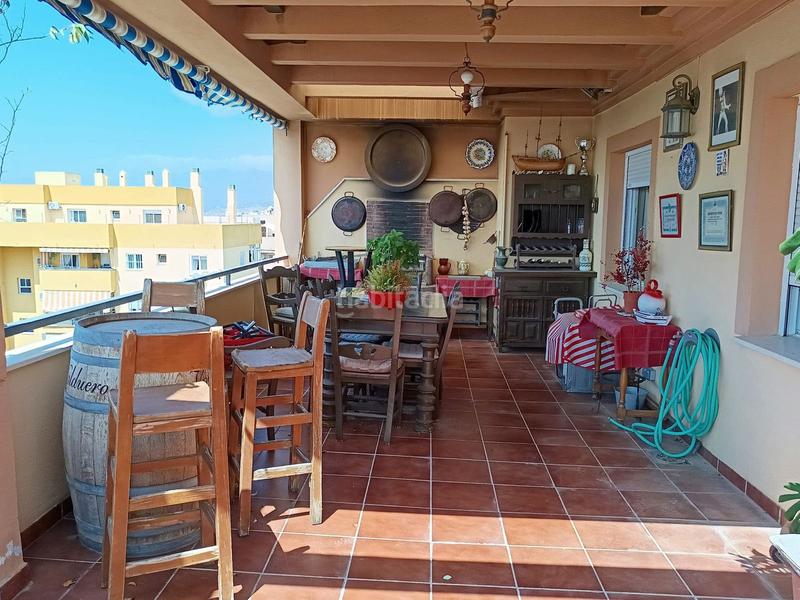 Foto ee554286-db58-4869-8462-ee3eead64fd9. Ático  de 3 dormitorios en las lagunas en Las Flores Mijas