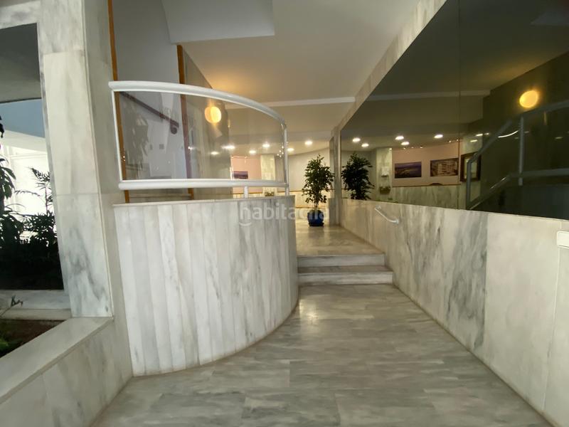 Foto ce4f456e-ad55-488c-aba7-2bf8f2ef7e53. Apartamento  en planta media de 3 dormitorios en Fuengirola