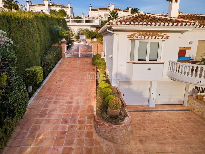 Foto 03019fef-9022-4e8c-8f58-2b4438b3e981. Xalet amb calefacció aparcament piscina a El Faro de Calaburra - Chaparral Mijas