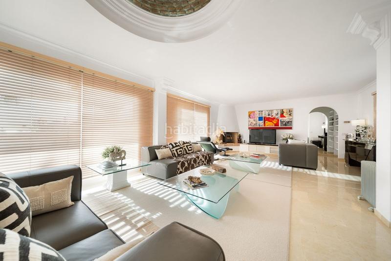 Foto 857af3be-2d63-4fbd-b2ce-ea4e69a45a53. Xalet amb calefacció aparcament piscina a El Faro de Calaburra - Chaparral Mijas