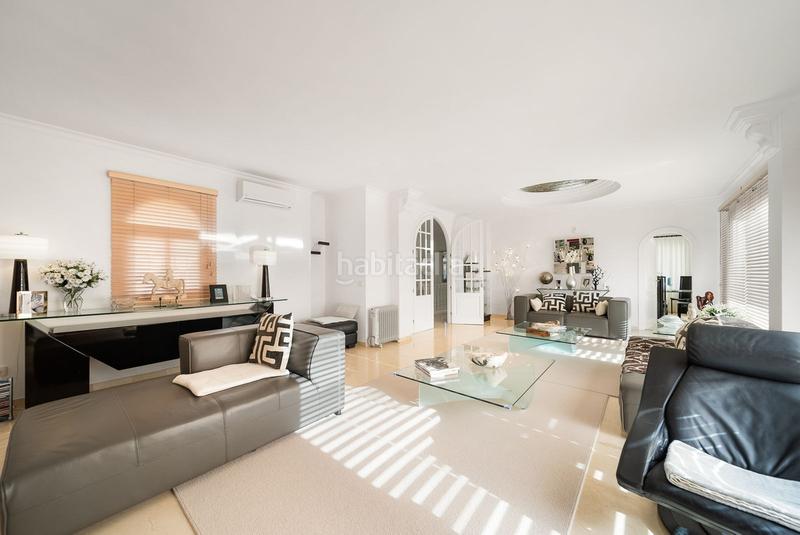 Foto f03e8221-cb88-4294-ad5c-62a0fa50f1fa. Xalet amb calefacció aparcament piscina a El Faro de Calaburra - Chaparral Mijas