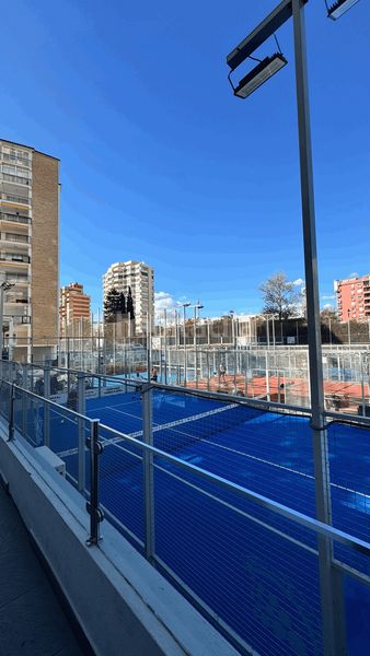 Foto b7cc4d34-b46c-47fc-b55a-c982e4de96b5. Apartamento  en planta media de 3 dormitorios en Fuengirola