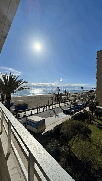 Foto c66d206c-4d8a-4c51-a46e-7b2cb7c55f32. Apartamento  en planta media de 3 dormitorios en Fuengirola