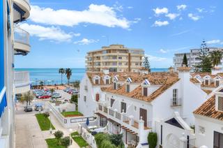 Apartament a Centro ciudad. Apartamento en planta media de 3 dormitorios en fuengirola