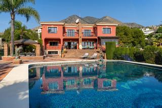 Xalet a Parque de la Paloma. Villa aislada de 7 dormitorios en benalmadena costa