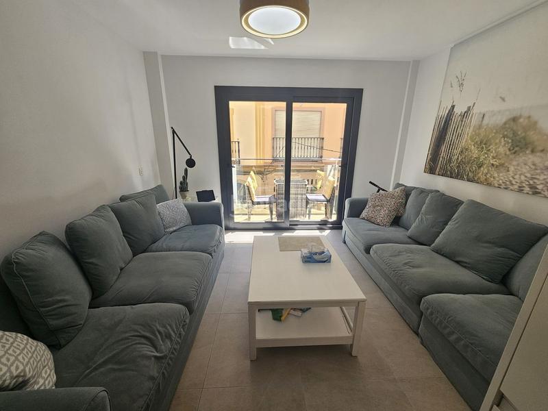 Foto 5b1bc8a0-e933-43cf-a8d1-6a7e5956c7fa. Apartamento  en planta media de 2 dormitorios en Fuengirola