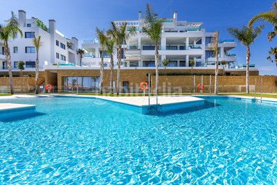 Foto 608dbaf2-b313-45b5-b1eb-9f245316a888. Planta baixa amb calefacció aparcament piscina a Mijas
