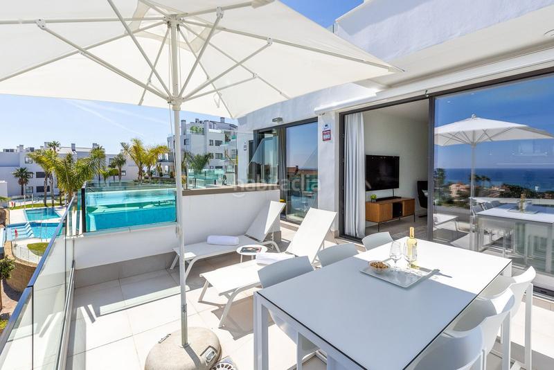 Foto 1f5e35ee-06d3-4a36-883a-740e52b7fbe1. Apartamento  en planta media de 2 dormitorios en Mijas
