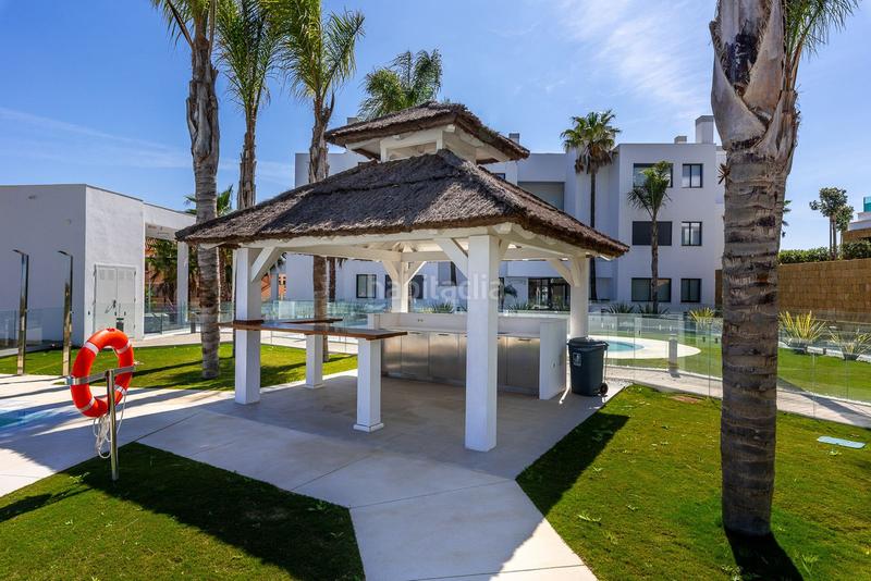 Foto ddaffbeb-a3b7-4f27-a758-a4b2035312be. Apartamento  en planta media de 2 dormitorios en Mijas