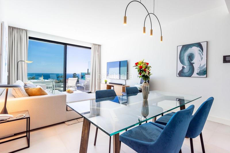 Foto ec75c880-9c91-47de-81d4-26edaad0bd11. Apartamento  en planta media de 2 dormitorios en Mijas