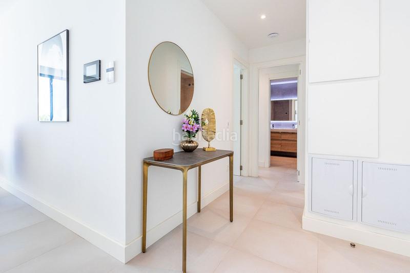 Foto ed4bff77-3dfe-4e62-ae5c-9999218cfe2d. Apartamento  en planta media de 2 dormitorios en Mijas