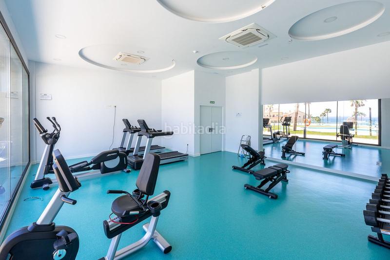 Foto f5c03c00-8116-4913-bf34-c0cd2f72e2f1. Apartamento  en planta media de 2 dormitorios en Mijas