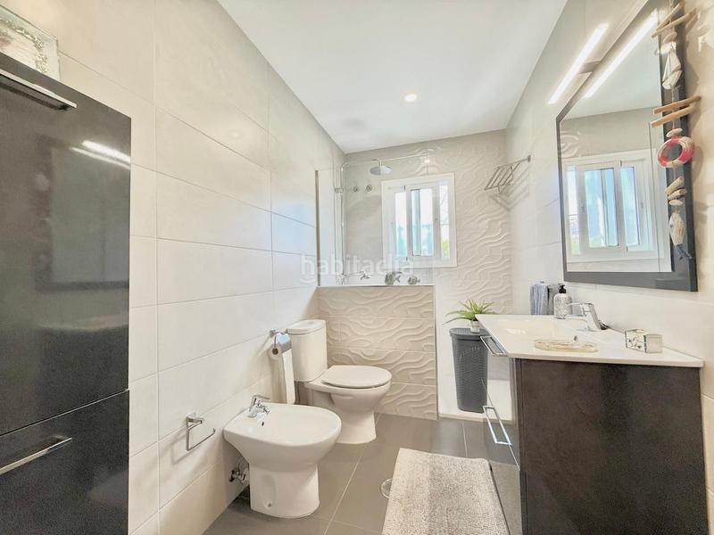 Foto 3a105835-9f13-45b1-a04d-697c726e9522. Casa adossada amb calefacció a Los Pacos Fuengirola